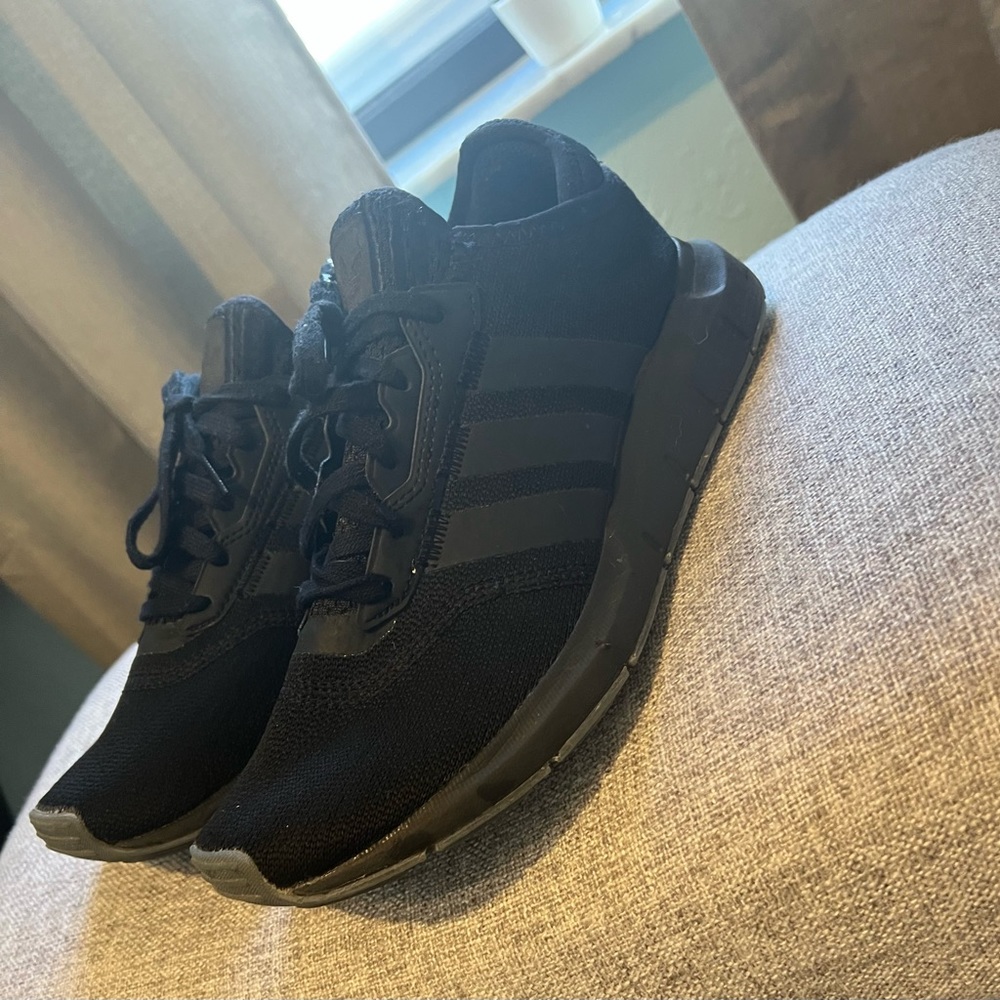 Adidas swift run